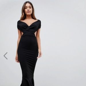NWT ASOS PrettyLittleThing black maxi dress size 6